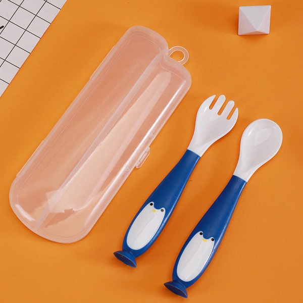 New baby product Children's Twist Bendable Fork and Spoon Set Portable Baby Complementary Food Cutlery Wholesale supplier